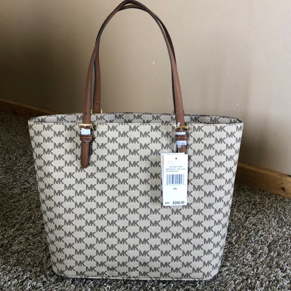 🔥SALE 🔥Michael Kors Jet Set Item Tote/purse - Picture 3 of 8